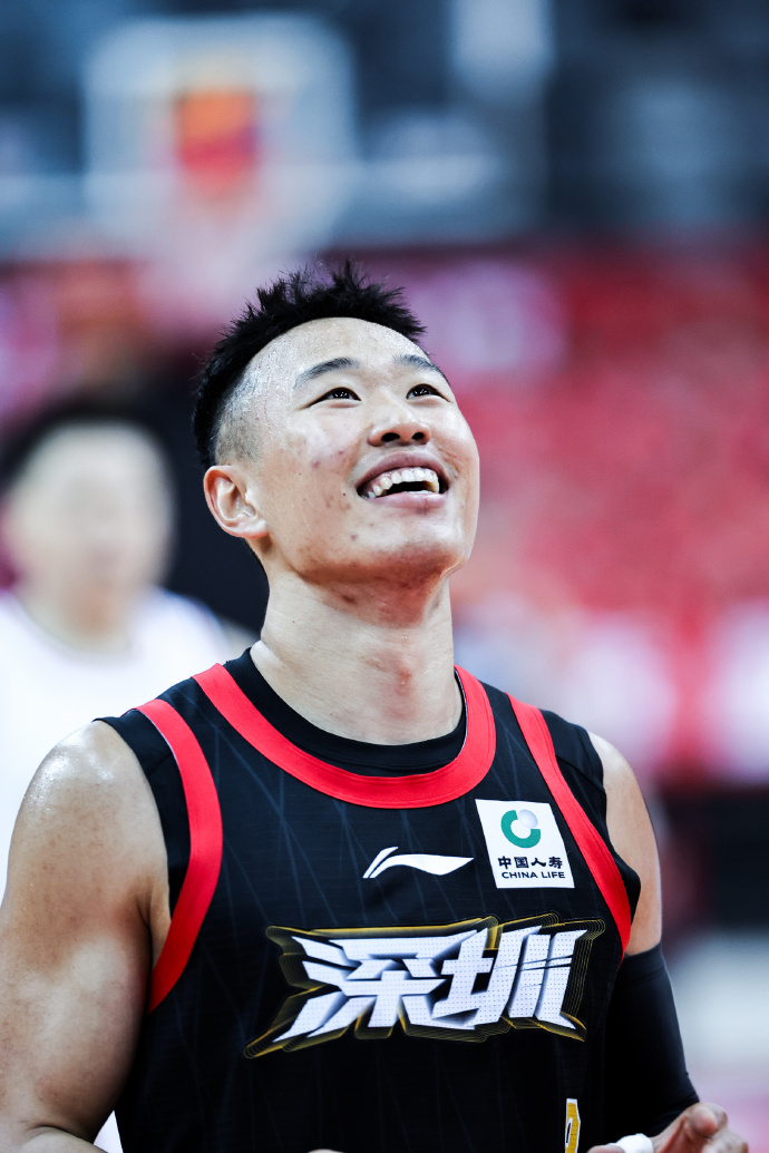 主教练正在热身是哪里的梗