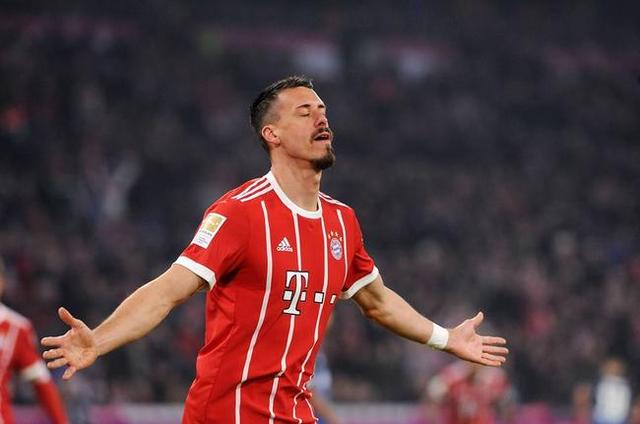 沃尔夫斯堡前锋