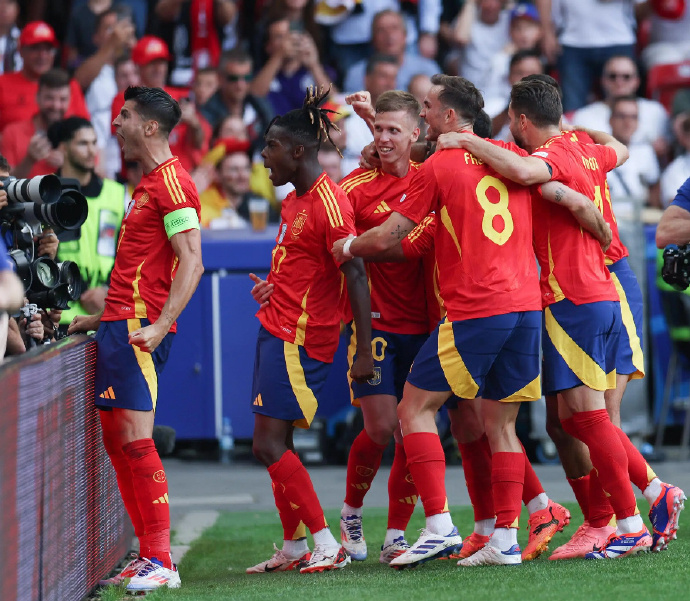 开元棋牌-西班牙迎战荷兰,争夺欧洲足球桂冠