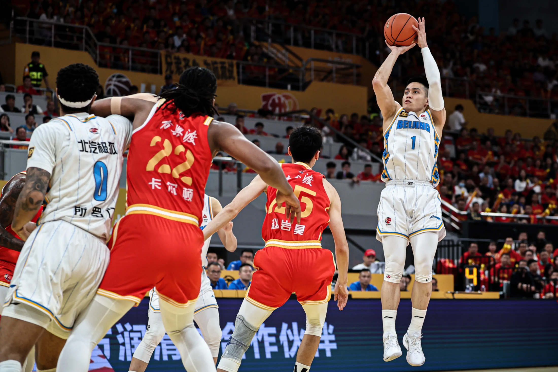 广州队连胜收官阶段,战胜浙江队队员