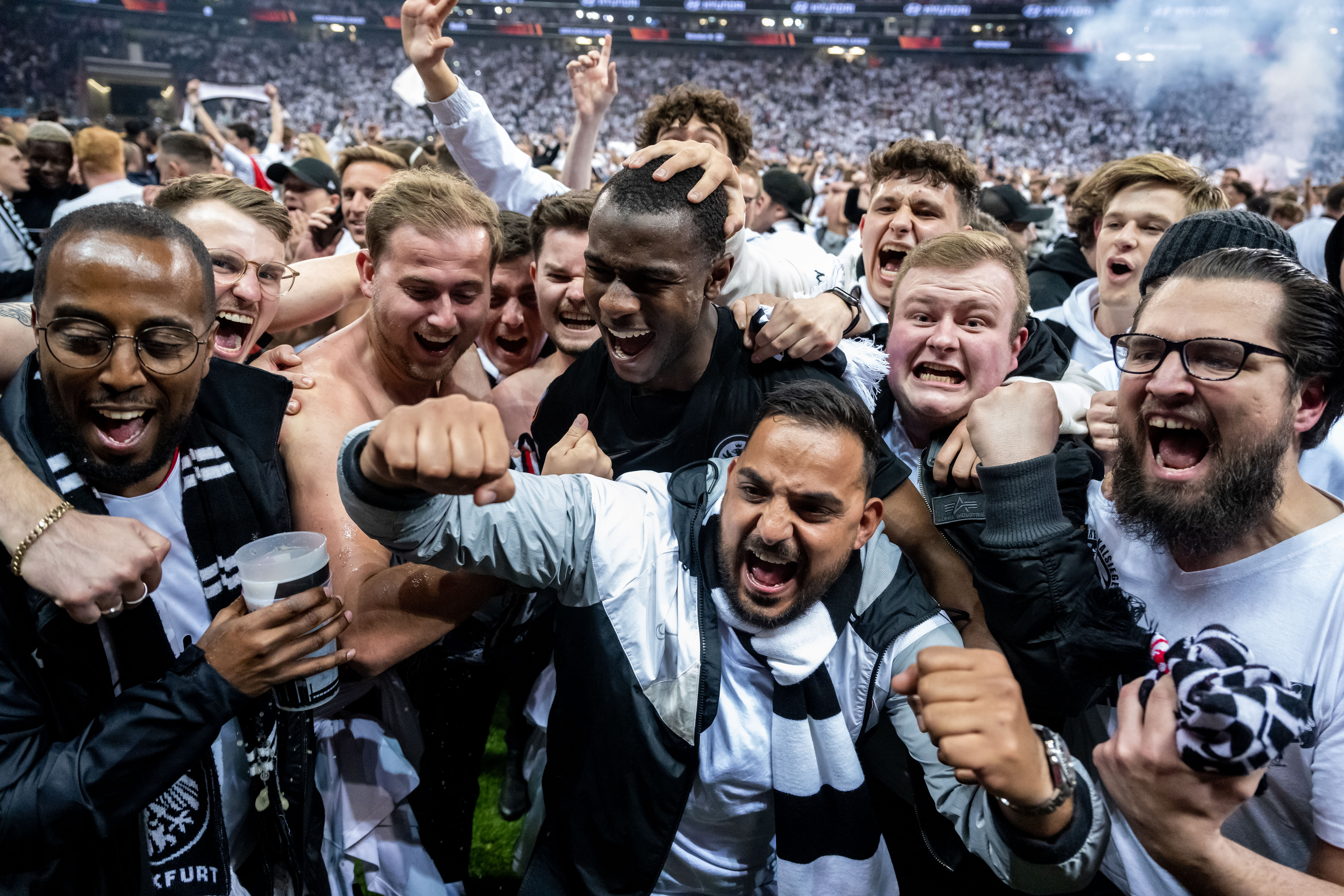 足球巨星是什么意思