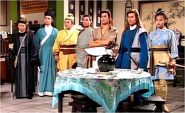 江南董事长王英简历