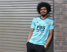 莱斯特城夺英超冠军赛季与第二名