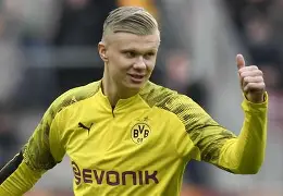 多特蒙德队的哈兰德是哪国人