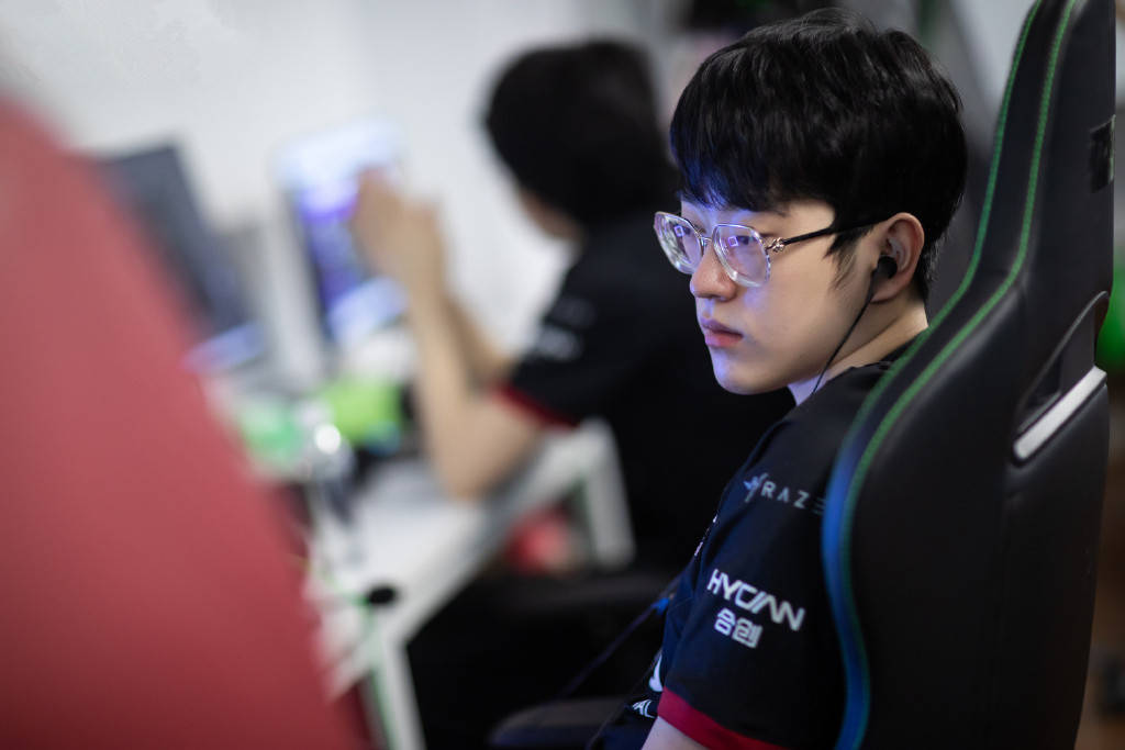 KY Game-足坛名帅埃里克森逝世